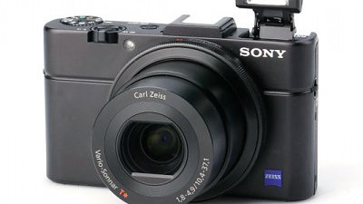 Sony RX200 光圈有提升？10-36mm f/1.8-2.8 光學設計流出 