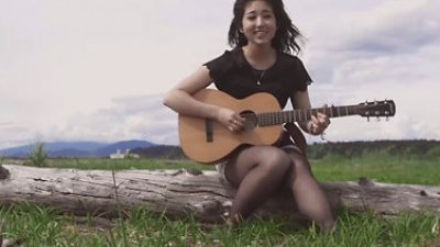 趣怪手法「反」直度拍片：Turn Your Phone 90 Degrees MV