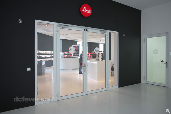 總部內當然少不得亦有一間 Leica Shop。