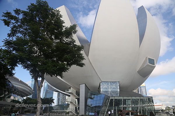 今次 LG 發佈會會場 - 新加坡的 ArtScience Museum。