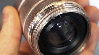 神祕諜照流出：Panasonic 輕便版 35-100mm 遠攝變焦鏡