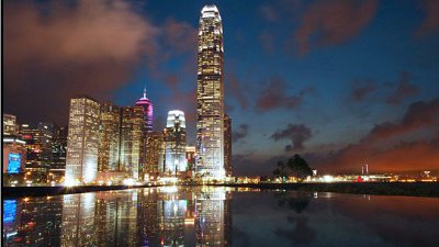 輕便無反 NX mini 夜景作品贏得 Samsung 攝影頻道每月之選．六月號