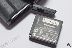 使用 DMW-BLG10E 鋰離子充電池，可拍攝 300 張相片（CIPA 標準）。