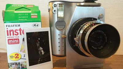 富士 Instax 即影即有變換鏡相機！配 4 x 5 鏡頭夠 Gimmick