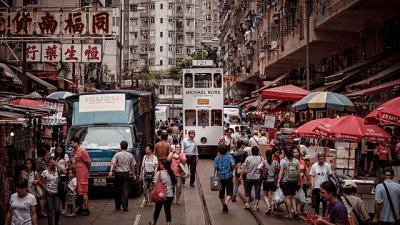 【WL 專欄】慢慢行，慢慢看 – 香港電車相集