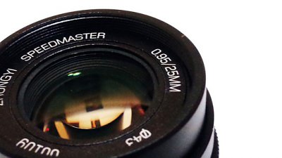 可能是性價比最高的 f/0.95 鏡頭！中一光學 25mm 登場
