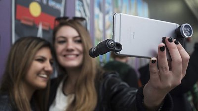 RODE VideoMic Me 專為手機拍片收音而設