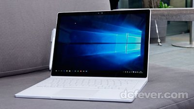編輯 Tony：「有點重，都係 Surface Pro 4 好 D」- Microsoft Surface Book 測試