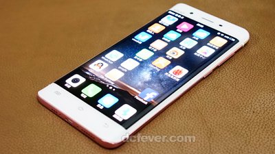 編輯 Tony：「操控似 iPhone 多過 Android...」- Vivo Xplay 5 試玩
