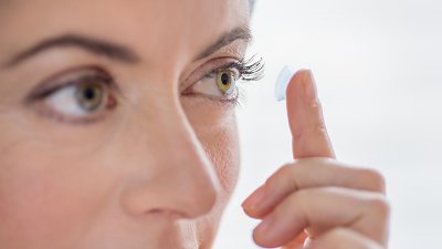 秒殺 Google Glass，Sony 隱形眼鏡相機專利包含防震技術！