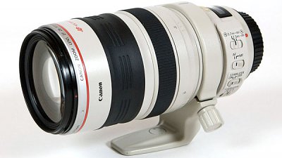 Canon 全片幅 40-800mm f/4.5-5.6 新鏡研發中！