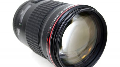 Canon 新一代 EF 135mm F/2L II 或設特殊濾鏡