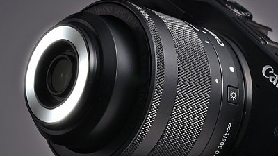Canon EF-S 35mm f/2.8 M IS STM 傳內置微距用環形 LED