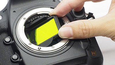 專為超廣角而設：STC 內置式 ND64 濾鏡
