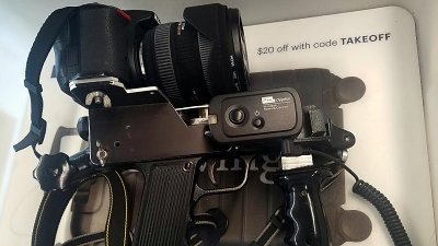 Nikon 機太似槍械被禁上機，網民覺得要網開一面？