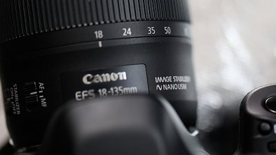 內置「縮距鏡」：Canon 創新 18-105mm f/4-5.6 設計流出