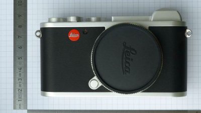 Leica XY 諜照流出，內置 EVF 的 TL2？