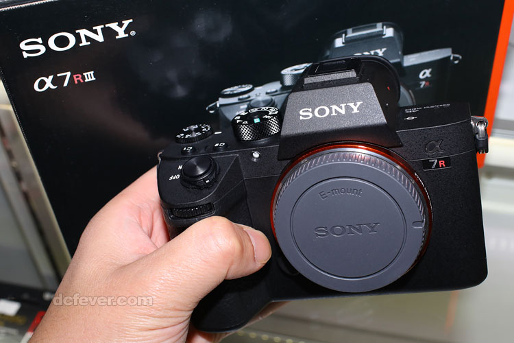 本月器材精选速递:Sony A7R3 意外受升级客欢