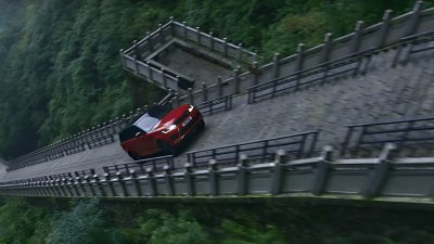 大你 999 級樓梯！Range Rover Sport 衝張家界天門山！