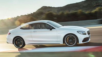九速波箱注入：Mercedes-AMG C63 Coupe 兄弟登場