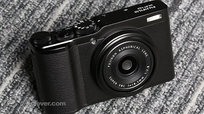 先天已有優勢：Fujifilm XF10 測試