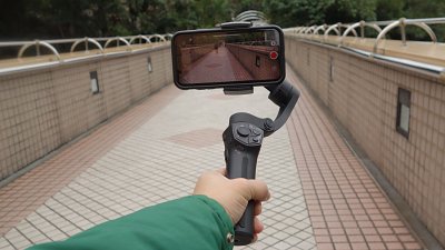 【可以對摺方便攜帶】Snoppa Atom 穩定器試玩