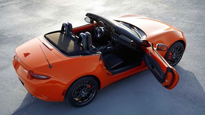 黑加橙：Mazda MX-5 Miata 30 周年特別版