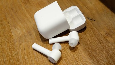 【AirPods 勁敵】小米藍牙耳機 Air 試玩