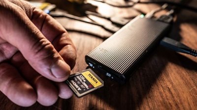 300MB/s 極速！Sony 發表「多功能擴展連接埠」MRW-S3 及高性價比 Tough 記憶卡
