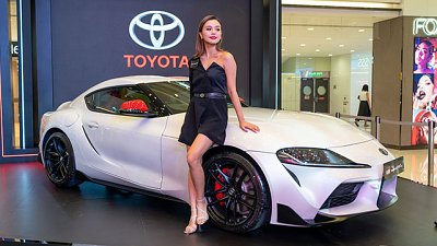 新一代 Toyota Supra 公展：五代「豬扒」同堂現身