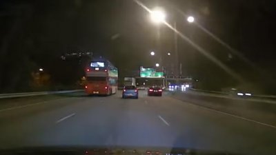 【汽車趣聞】有片‧馬路燈柱集體「放閃」？網民：入咗迷幻公路