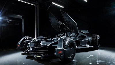 【另類炫富】中古蝙蝠車炒價拍賣　高價不輸豪華超跑！