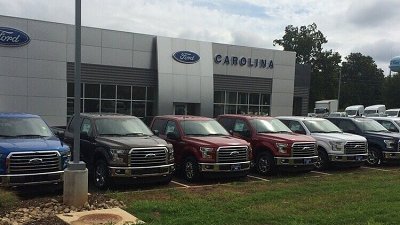 為速銷汽車！美國加州 Ford 經銷商推「套餐」　買車送步槍惹爭議