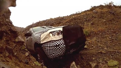【有片】Ford 經典越野休旅重臨！「Bronco 4x4」加州沙漠測試片發布　預告 3 月重返