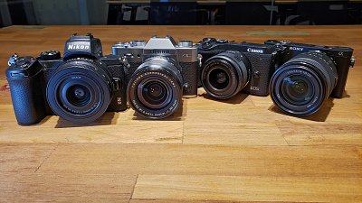 四大 APS-C 無反盲測！Canon、Fujifilm、Nikon 及 Sony 大鬥法