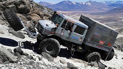 【有片】Mercedes-Benz Unimog 全地形車型打破登最高火山海拔記錄