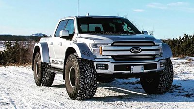 【有片】Ford F-150 改裝「極地版」！為征服冰島邀猛獸上身