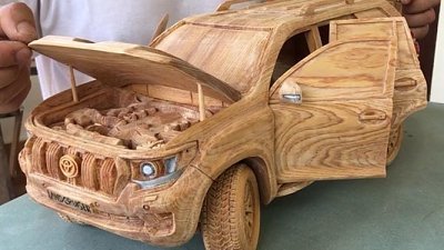 【有片】越南神「雕」木匠變出精細汽車模型　有電可遙控問你服未！