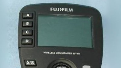 Fujifilm 新型頂級閃光燈連遙控引閃即將推出？
