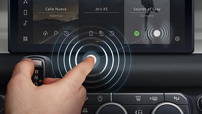 【安全駕駛】Jaguar Land Rove 宣布與劍橋大學合作開發「免接觸式觸控螢幕」