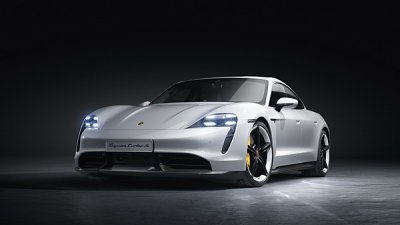 Porsche 電跑 Taycan 大賣！向 Audi 急借 400 員工支援
