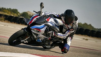 BMW Motorrad 首次「M 系」掛帥　M 1000 RR 正式發表