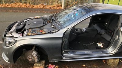 16 萬二手 M-Benz 停門口險被偷光！網民：好彩仲剩個殼