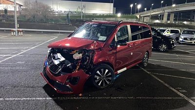 Mercedes-Benz 離職員工「刑毁」 50 部 V-Class　損失達 4800 萬
