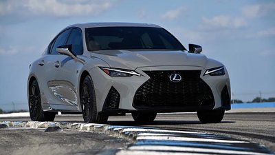 Lexus 北美推出「最強 IS」！Sport Performance Launch Edition 限量 500 部