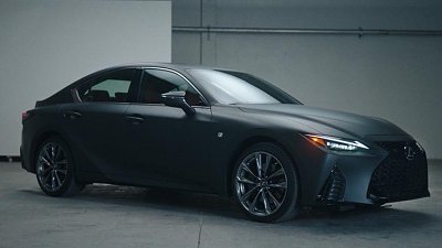 【有片】潮流回帶？！Lexus IS Wax Edition 轉玩「黑膠」化身流動歌廳