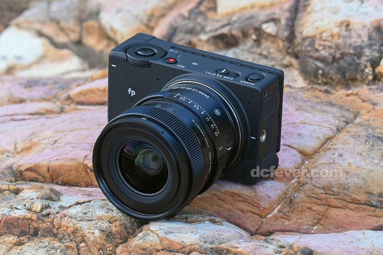 2022人気の 【最終値下】SIGMA 24mm F2 DG DN Contemporary レンズ(単焦点)