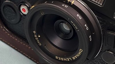 Canon 菲林傻瓜相機 AF-10 借 Leica 重生？
