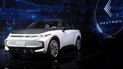 「富士康」落場造車！三大電車發表　電動巴士最觸目