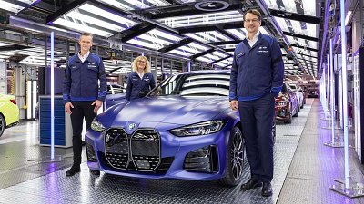 慕尼黑工廠製造！BMW 首部量產 i4 正式出廠